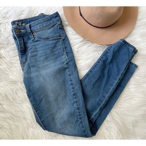 Universal Thread Skinny Jeans